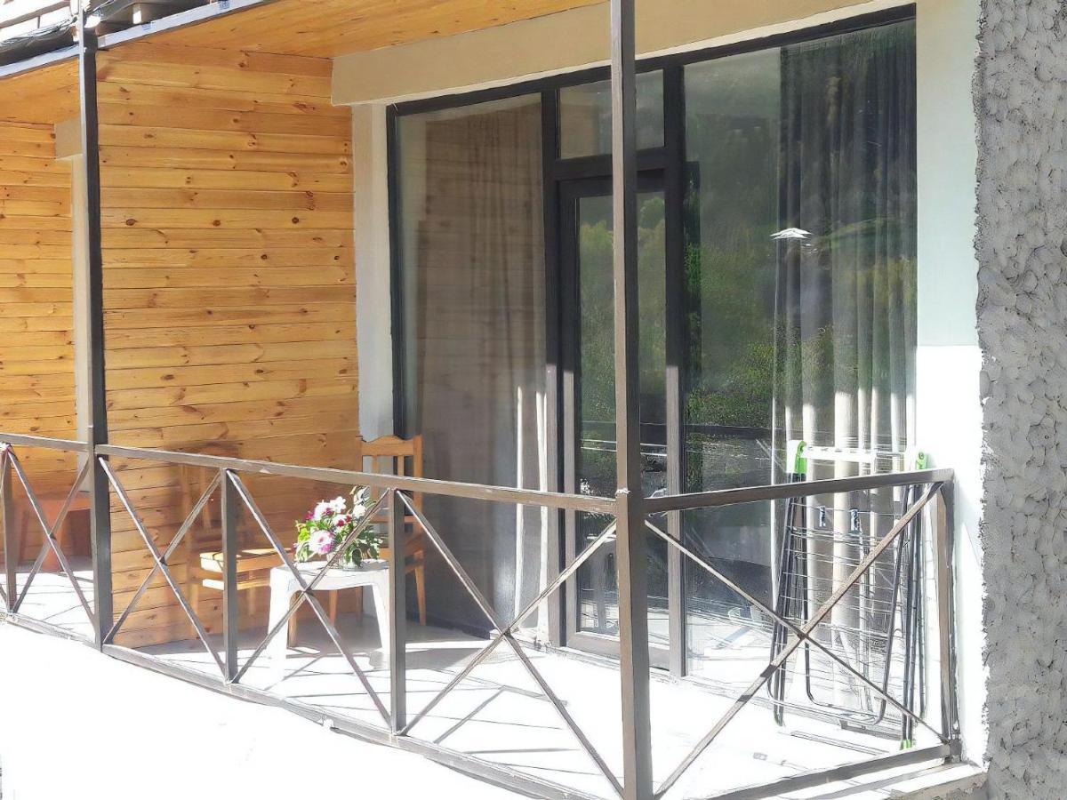 Guest House Mari30 Mestia Exterior photo